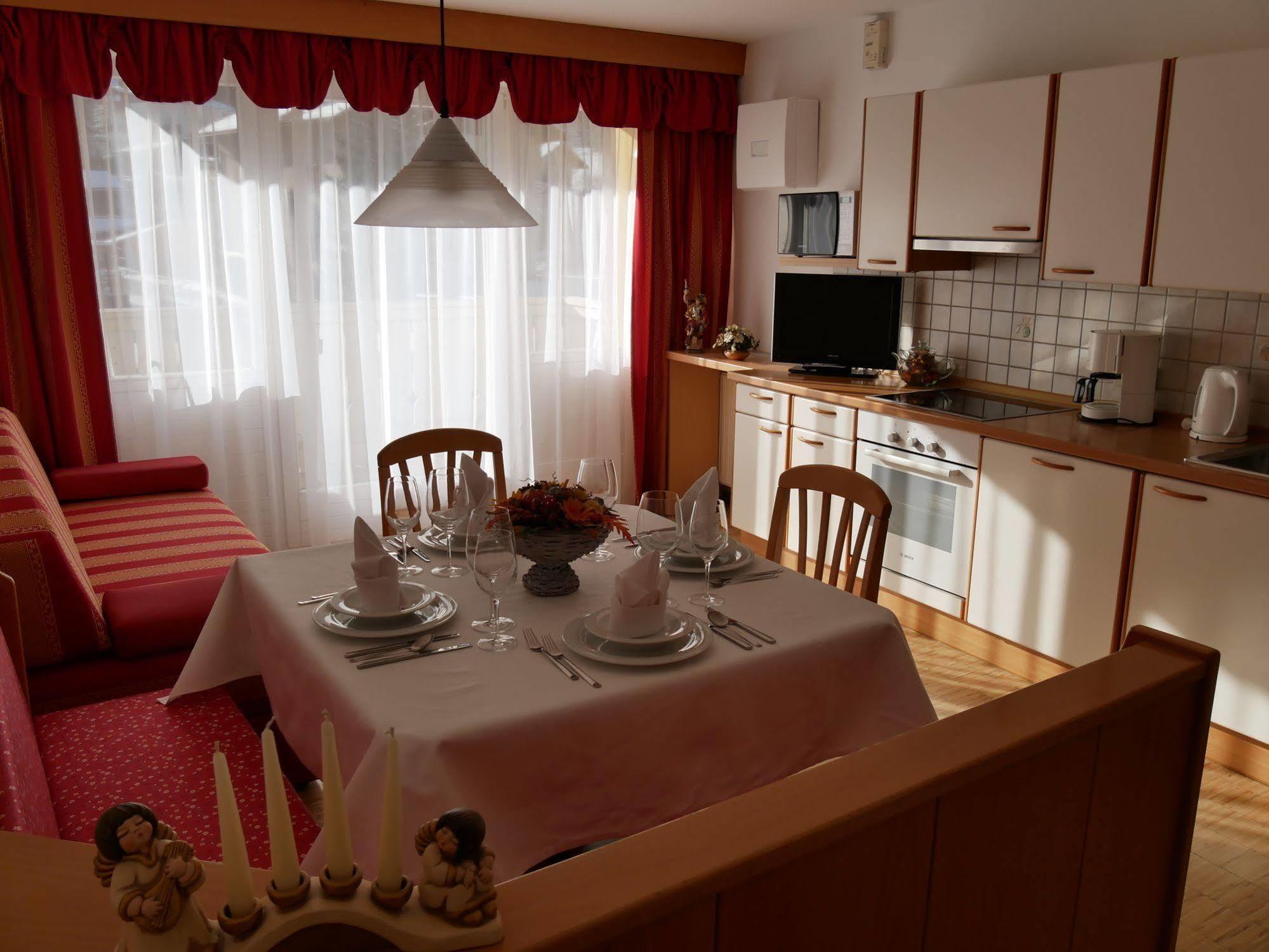 Appartmenthotel Residence Elvis Ortisei Exterior foto